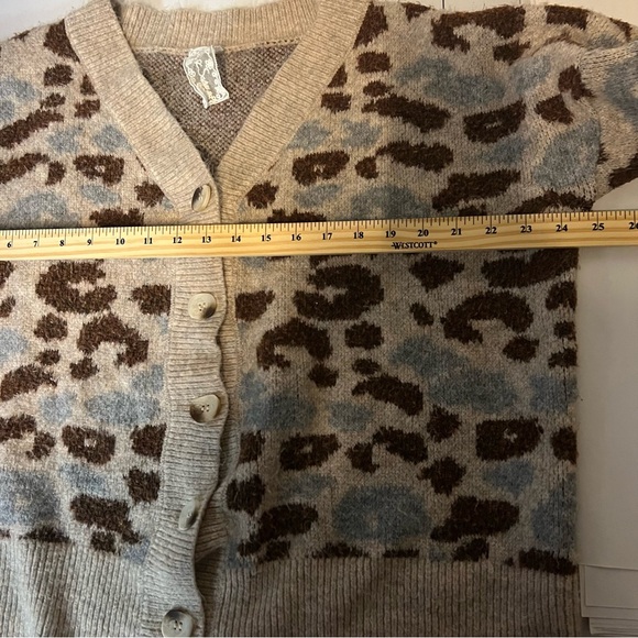 Sadie & Sage Pullover Leopard Size large Cardigan Brown Casual Women's Sweater - Picture 12 of 13
